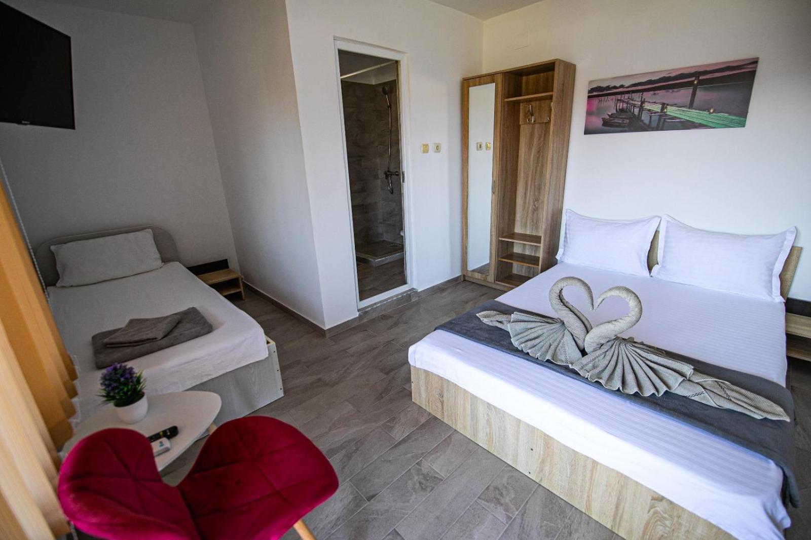 Casa Jessi Hotel 2 Mai Bagian luar foto