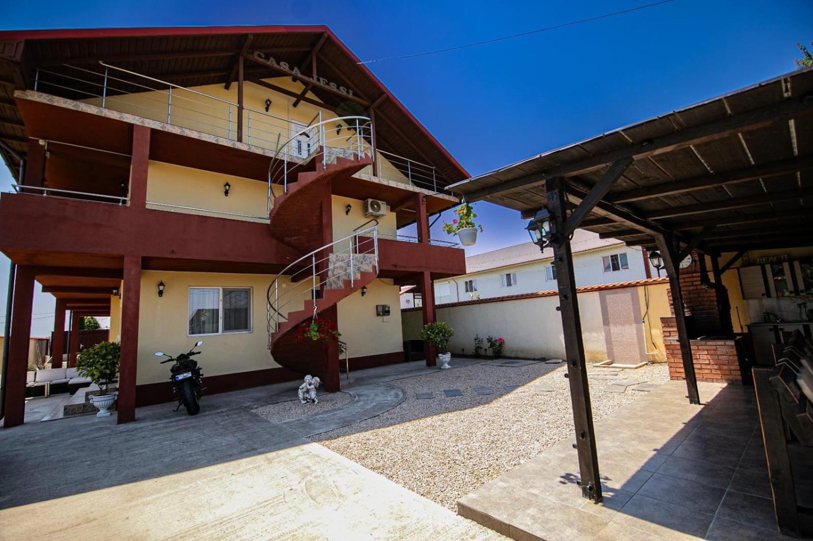 Casa Jessi Hotel 2 Mai Bagian luar foto