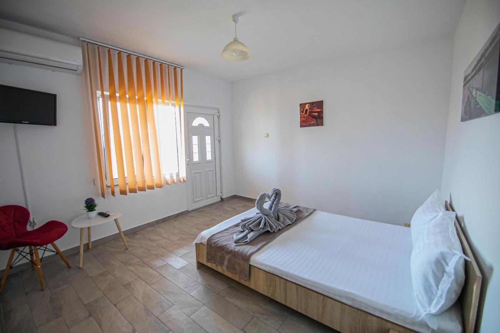 Casa Jessi Hotel 2 Mai Bagian luar foto